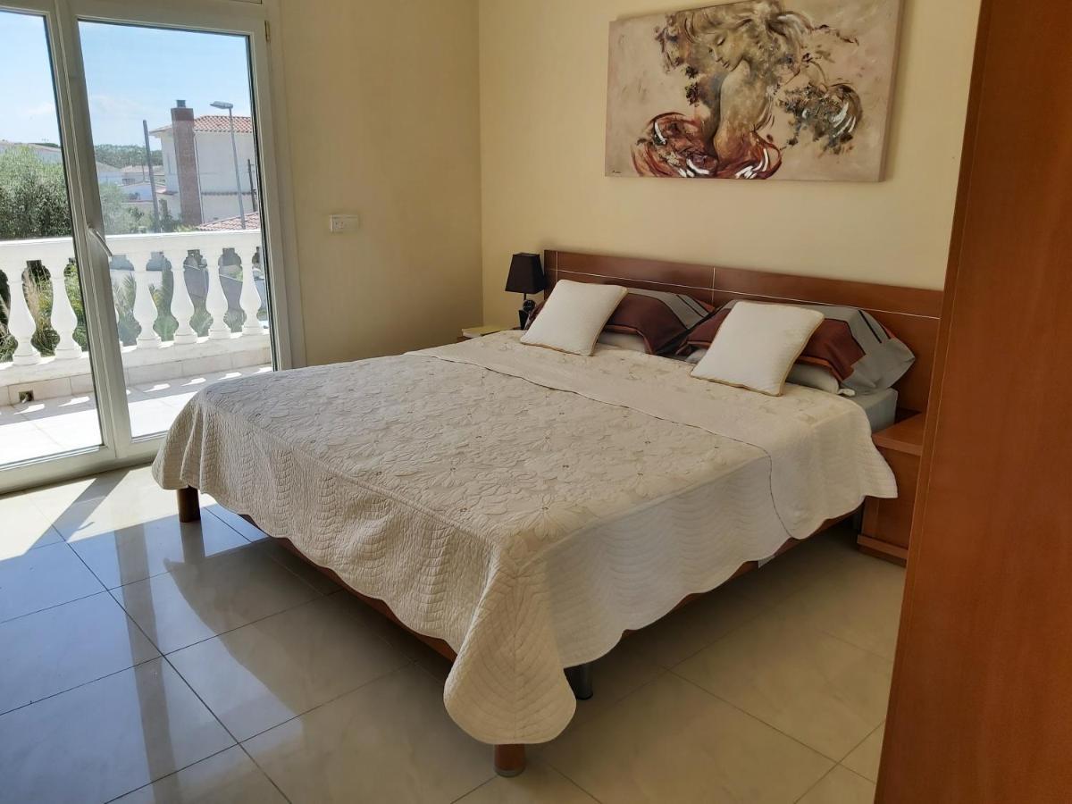 Casa Amb Piscina Privada Villa Empuriabrava Eksteriør bilde