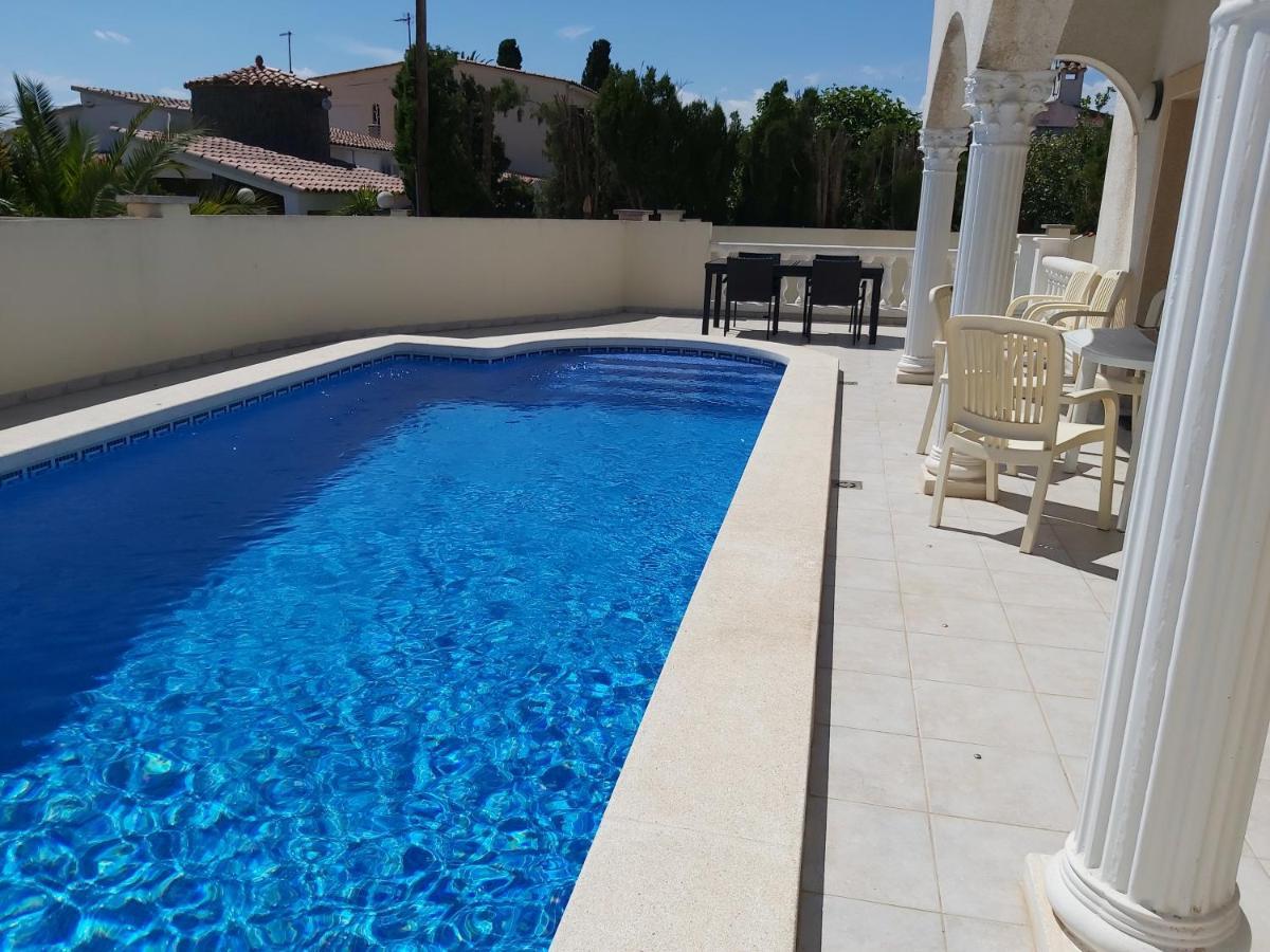 Casa Amb Piscina Privada Villa Empuriabrava Eksteriør bilde